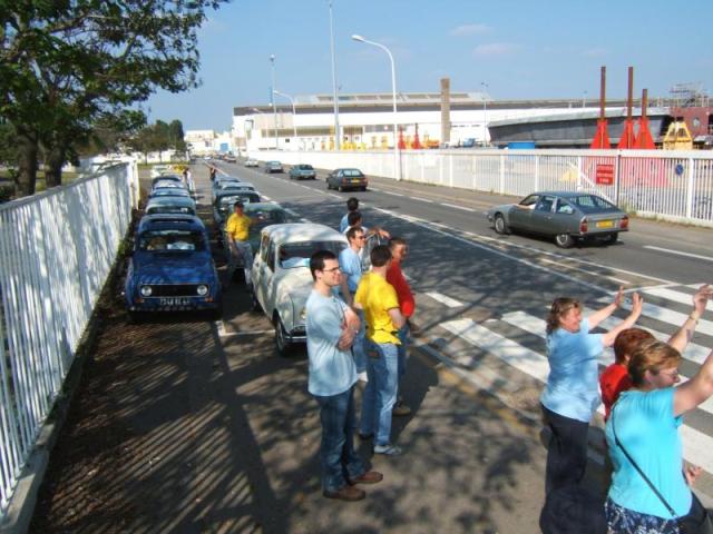 Quand le 4L R6 Club de France rencontre un club de CX à St Nazaire