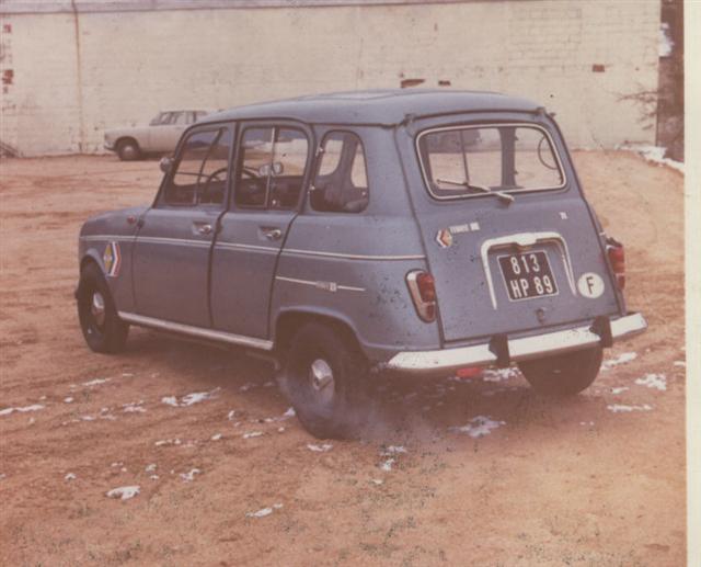 1971 décembre. Et de son essuie-glace arrière.