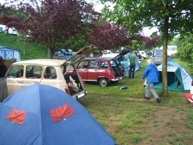 Des trelles partout dans le camping de Saint Galmier...