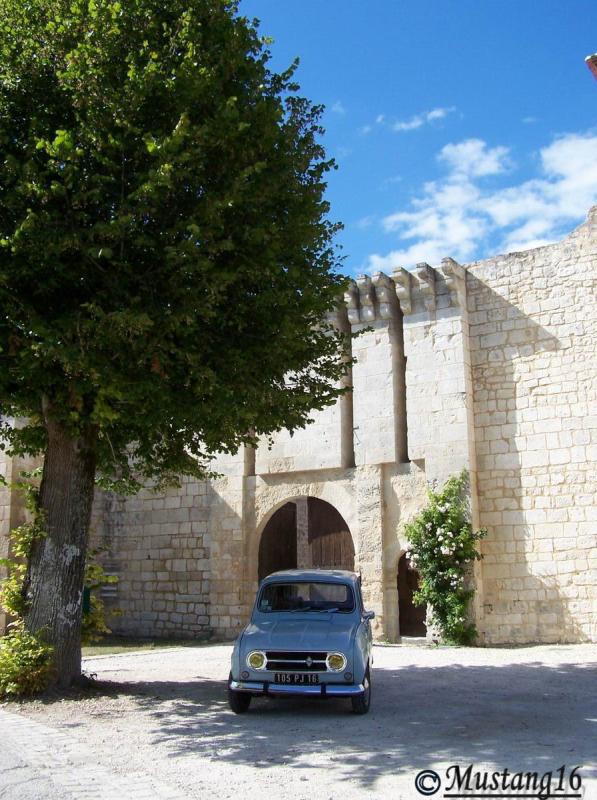 Chateau de Villebois-Lavalette