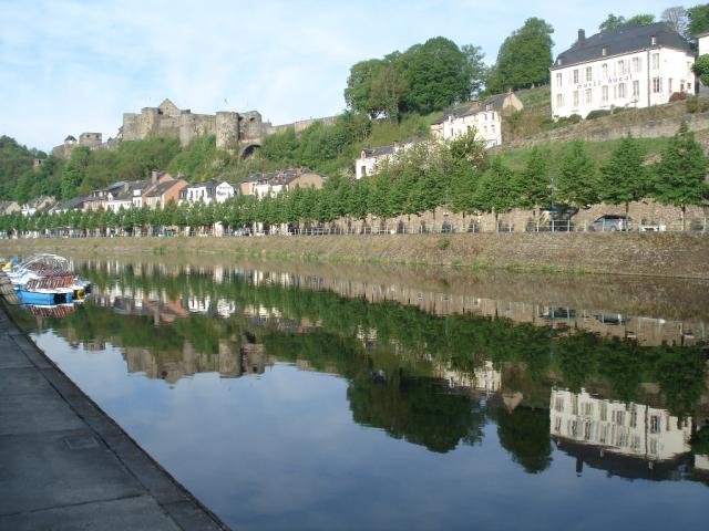 Samedi matin, vue sur le fort de Bouillon depuis la parking de l'Archéoscope