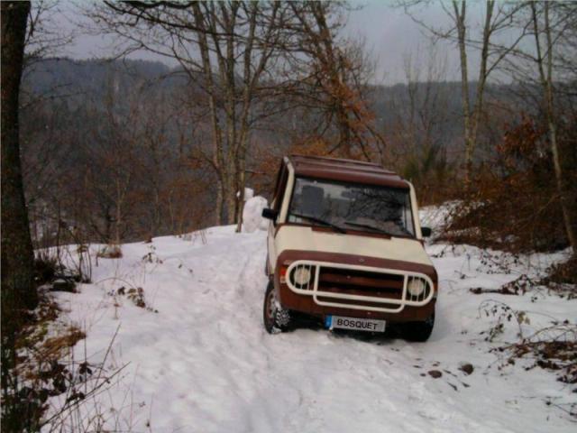 Rodéo dans la neige