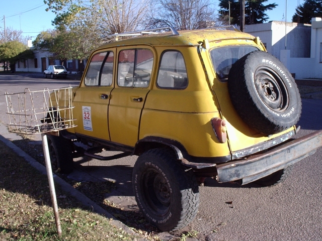 renault 4L 001