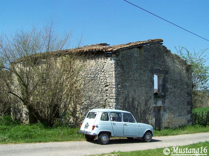 Vieille ferme en ruine