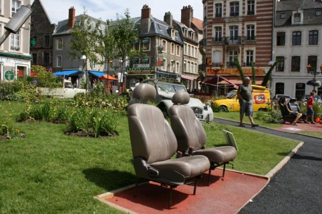 031 FAUTEUILS PUBLICS