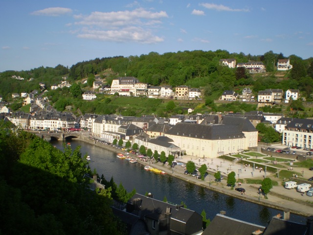 42 - La Semois depuis le château fort